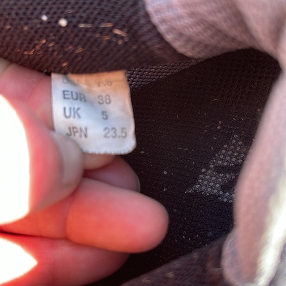 Vasque Gore-Tex XCR hiking shoes women’s size 7.5 or 38. - Picture 7 of 9